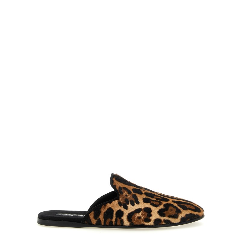 'Young Pope' slipper