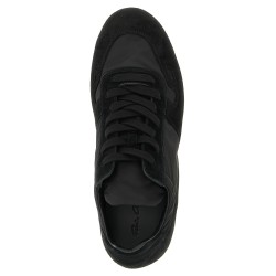 'Minimal Sneaks' sneakers