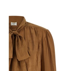 Lavallière neck blouse