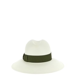 'Claudette' hat