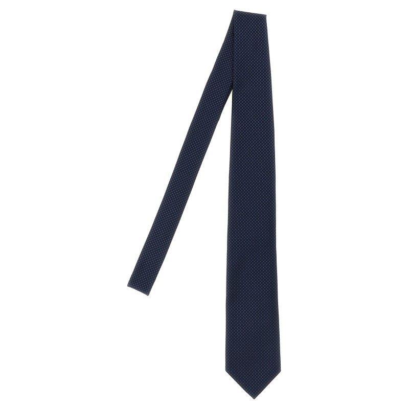 Silk tie