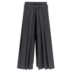 Tailored pleated bermuda shorts