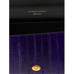 'Tuxedo' clutch
