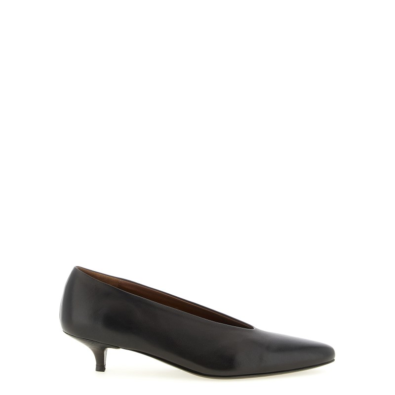 'Longiforma' pumps