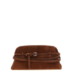 'Tie Me' big clutch