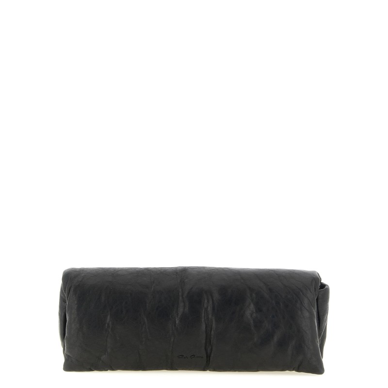 'Baguette' clutch