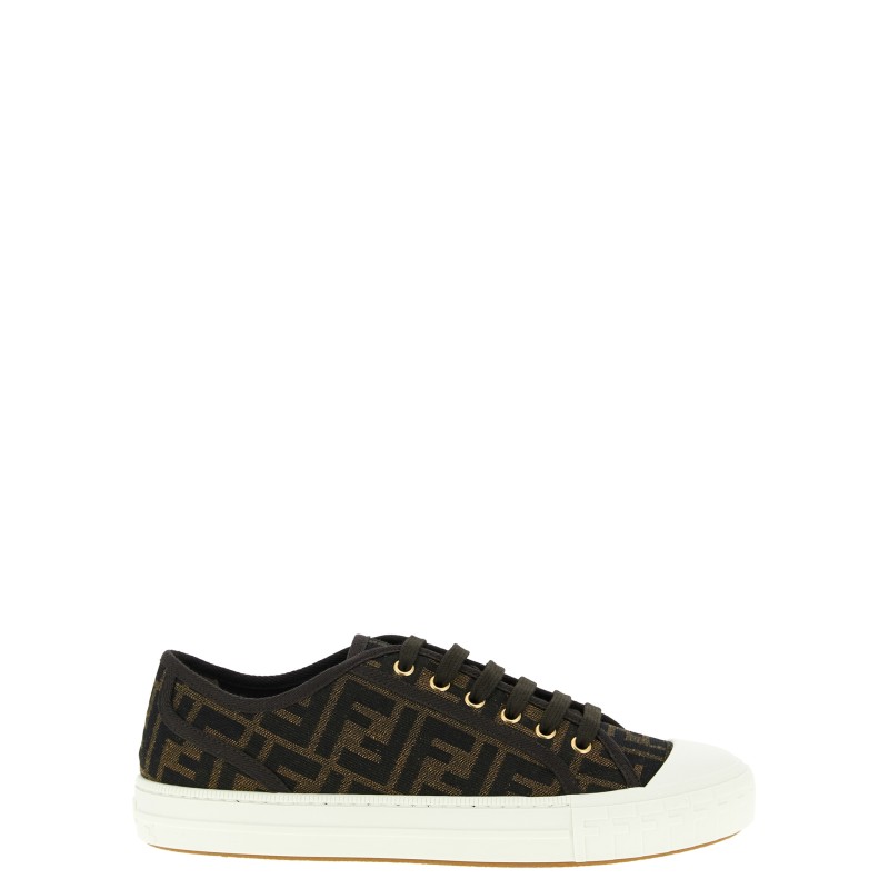 'Chunky' sneakers