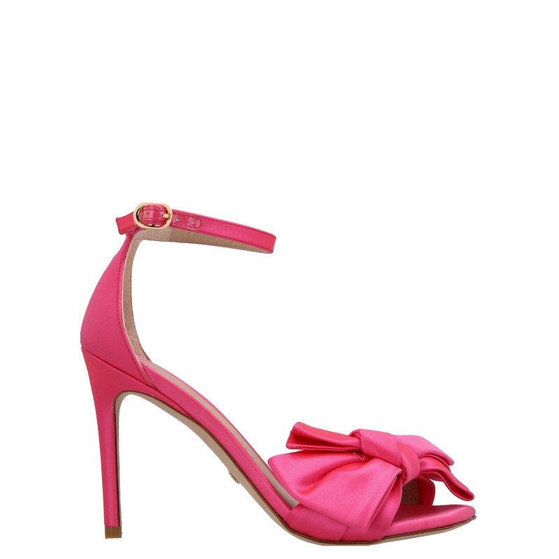 'Nudistcurver Loveknot' sandals