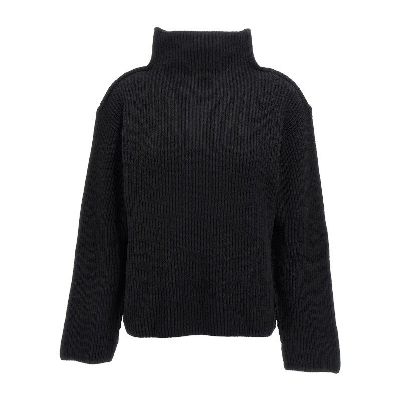 Ribbed sweater