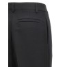 Stretched pleated trousers