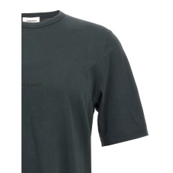 Logo embroidery t-shirt