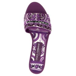 'Maiolica' embroidery slides