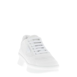 Mesh sneakers