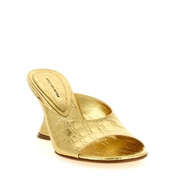 Curved wedge mules