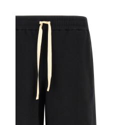 Embroidered logo bermuda shorts