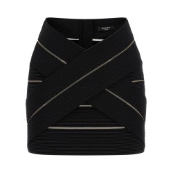V-shaped waist skirt