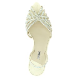 'Embrace Divina' sandals