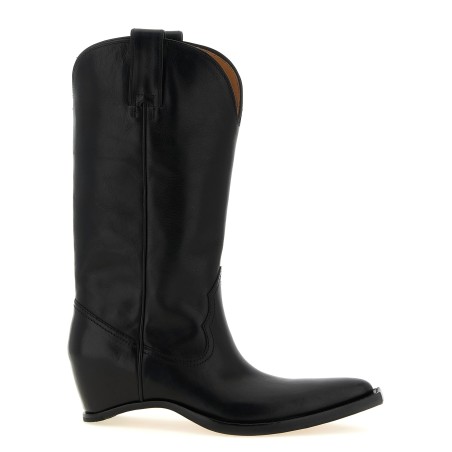 'Heel-Less' boots