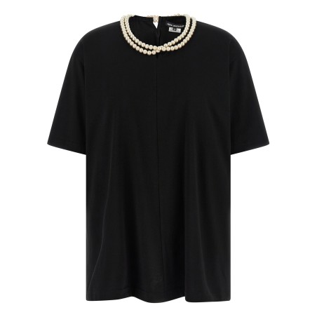 Pearl necklace t-shirt