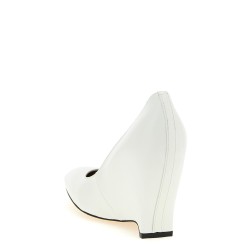 'Heel-Less' pumps