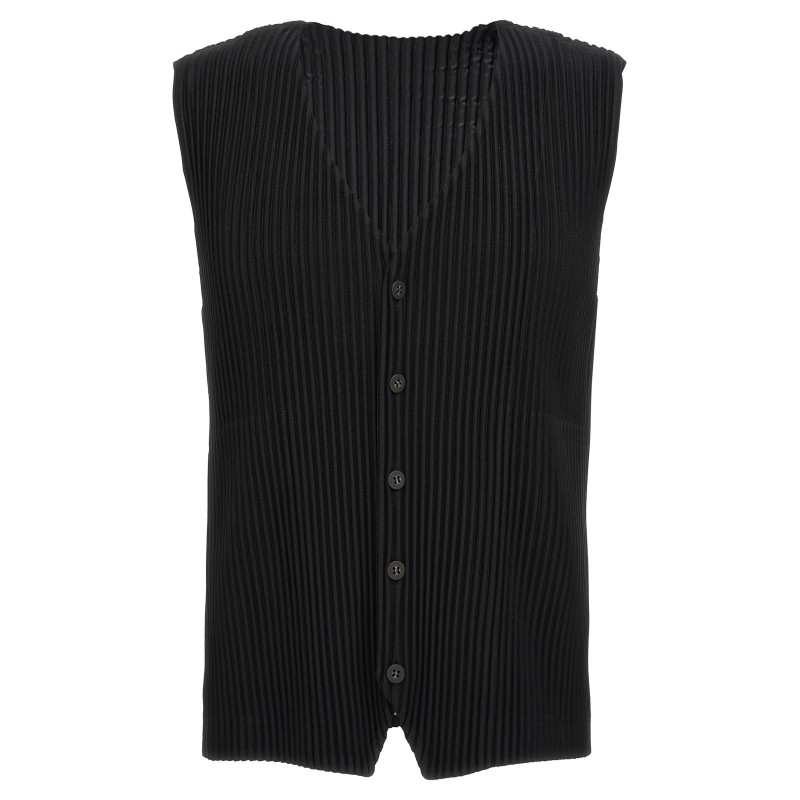'Basics' vest