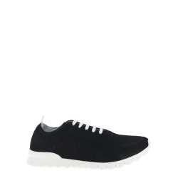 'Fits' sneakers