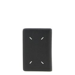 'Stitching' card holder