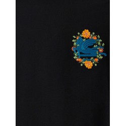 Logo embroidery t-shirt