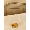 Valentino Garavani 'Quiltie 67' M shoulder bag