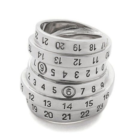 Logo ring