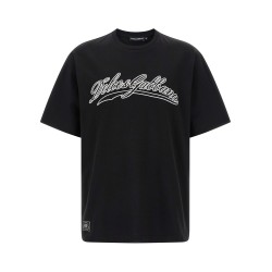 Logo embroidery t-shirt