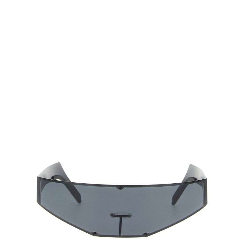 'Cyclops' sunglasses