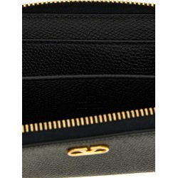 Valentino Garavani Vlogo Signature cardholder