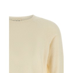 Spongy effect sweater