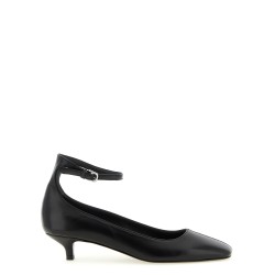 Nappa pumps