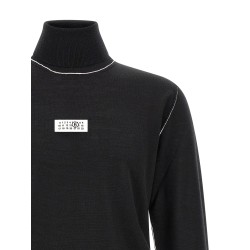 Turtleneck sweater with contrast stitching