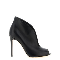 'Vamp' ankle boots