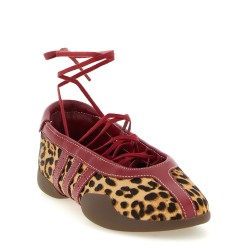 'Taekwondo Mei' ballet flats
