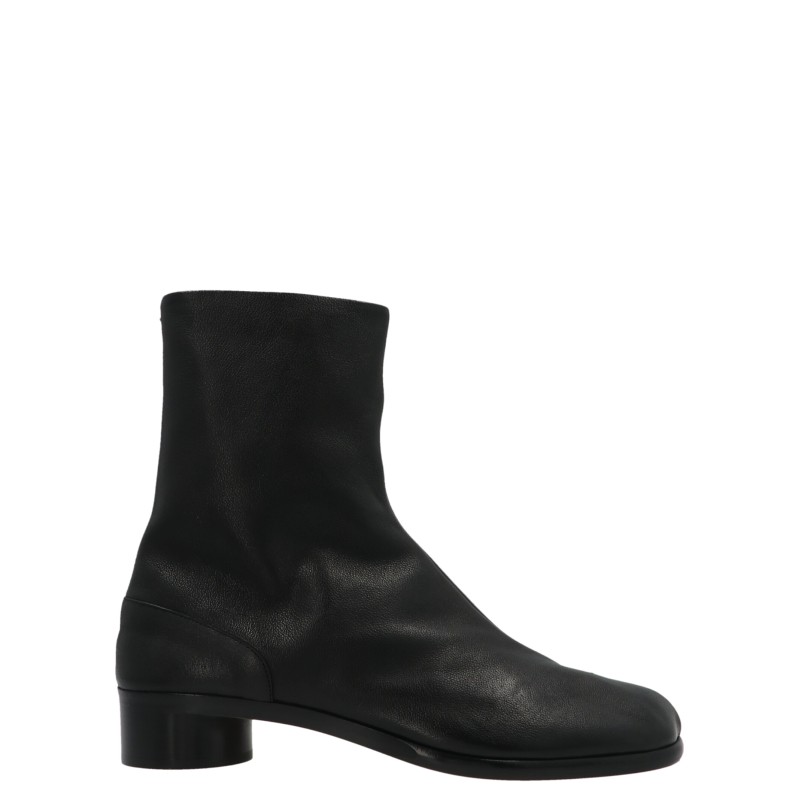 'Tabi' ankle boots