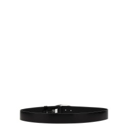 D logo belt
