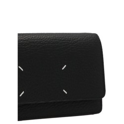 Four Stitches Wallet on Chain