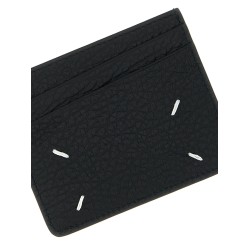 'Stitching' card holder