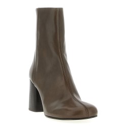 'Anatomic' ankle boots