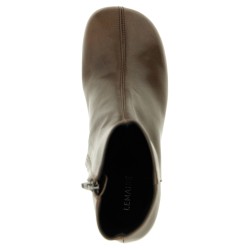 'Anatomic' ankle boots