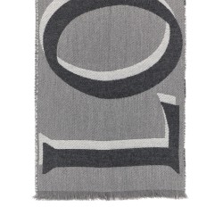 Double-sided scarf