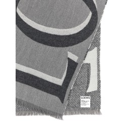 Double-sided scarf