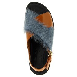 'Fussbett' sandals