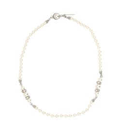 Pearl necklace