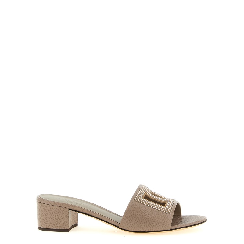 'Karol' mules