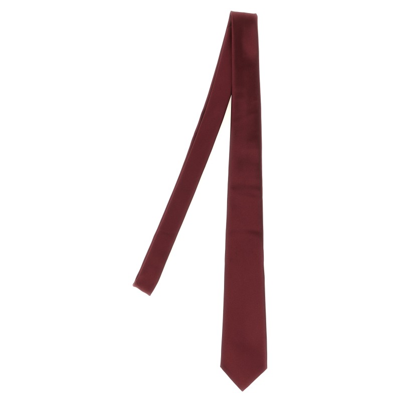 Silk tie